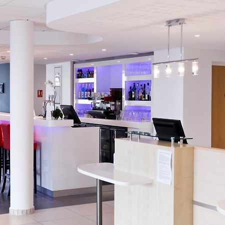 מלון Ibis Lyon Est שאפונה מסעדה תמונה