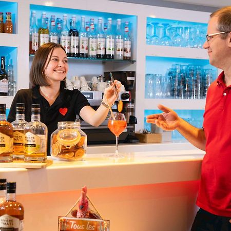מלון Ibis Lyon Est שאפונה מראה חיצוני תמונה