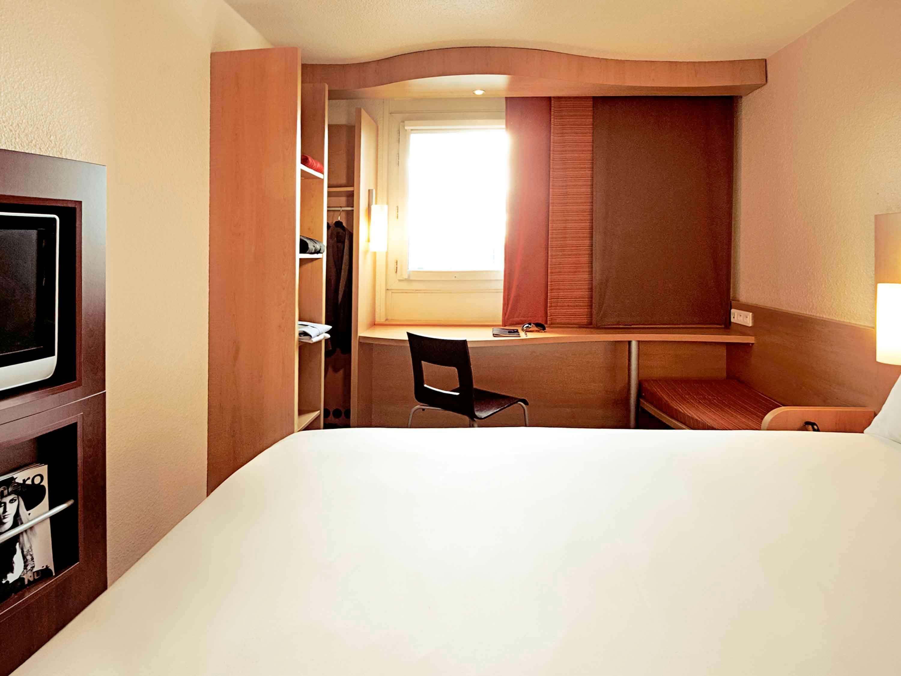מלון Ibis Lyon Est שאפונה מראה חיצוני תמונה