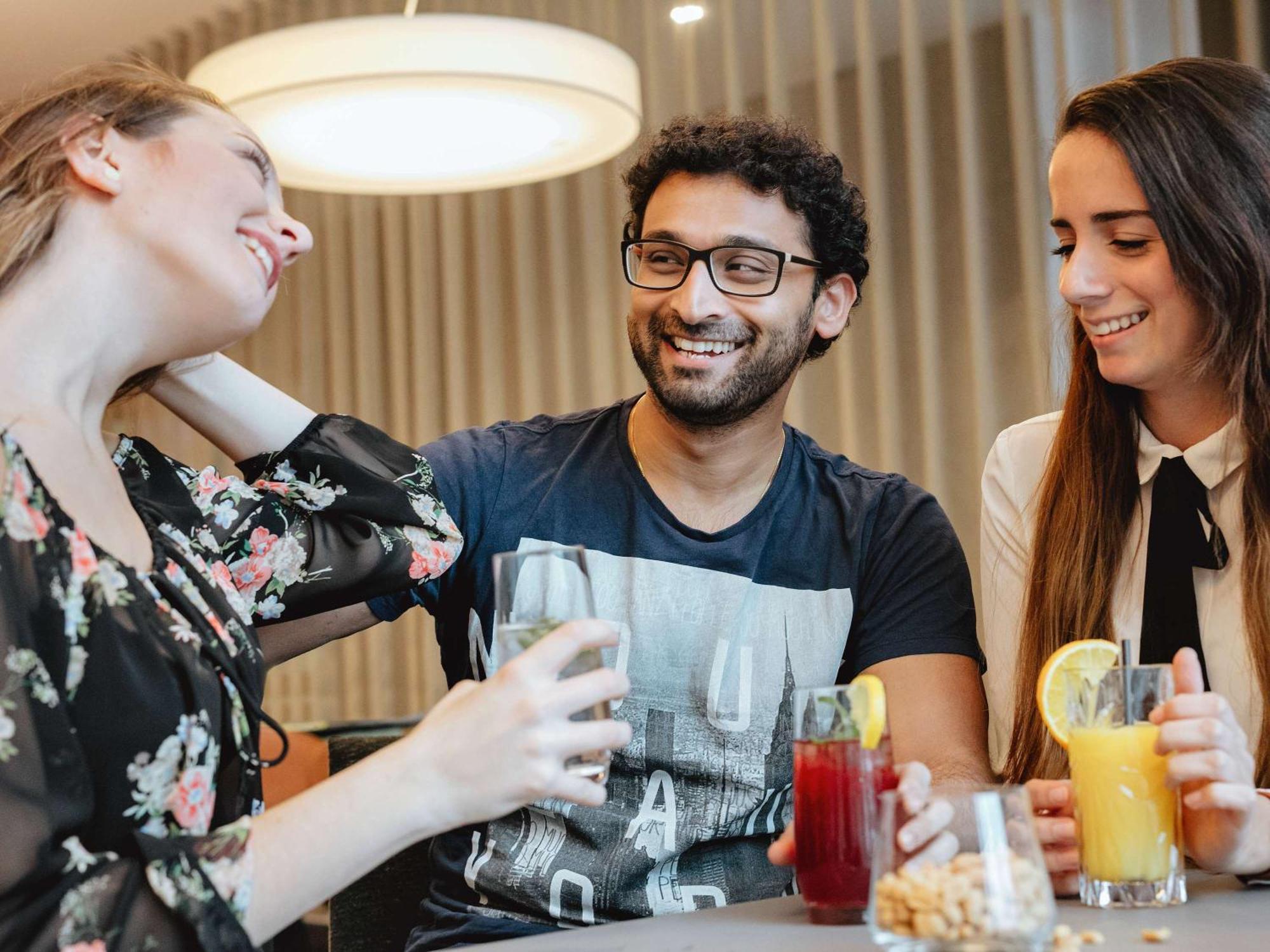 מלון Ibis Lyon Est שאפונה מראה חיצוני תמונה