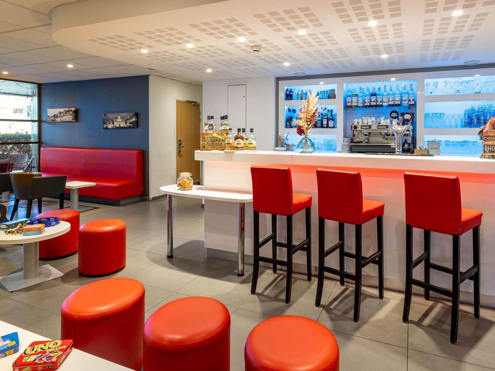 מלון Ibis Lyon Est שאפונה מראה חיצוני תמונה